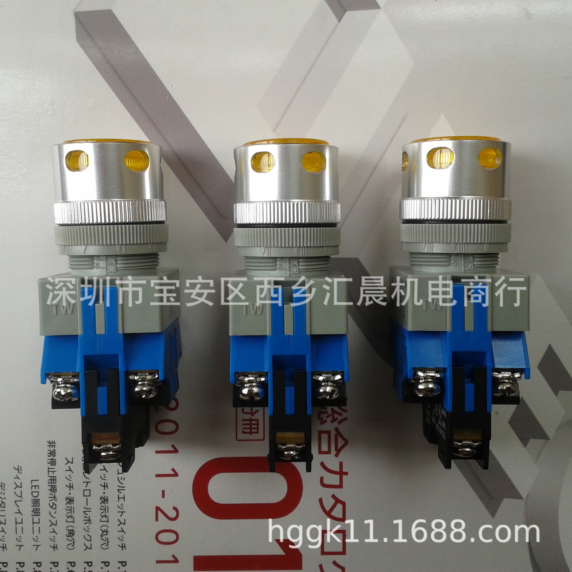 正品IDEC和泉按钮开关ALFW22210DY带灯按钮