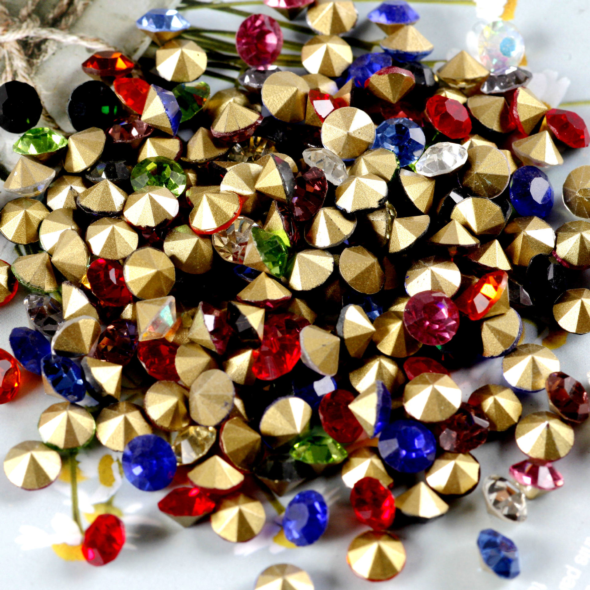 厂家供应国贸A级多色尖底水钻 DIY发夹水晶钻 工艺品美甲微钻