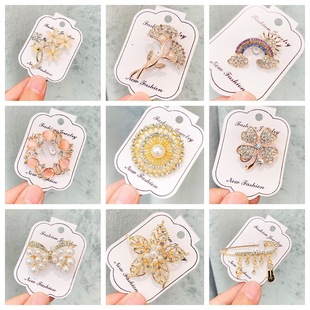 Creative New brooch high-grade alloy rhinestone corsage pearl pin fashion accessories factory direct spot