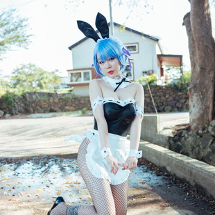 ����˽�Z��Ȥ���¶���Ԫ��ķ��ķ��Ů��cosplayŮ���Ʒ����b�Ը�