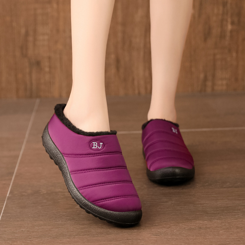 2022 Xinqing otoño e invierno nuevos zapatos de algodón para el hogar de las mujeres Zapatillas de algodón de tacón ligero de felpa gruesa antideslizante zapatos de algodón impermeables transfronterizos 43