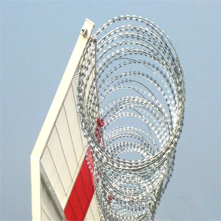 BTO22热镀锌滚笼刺网双螺旋交叉型卷径50cm 刀片刺绳 工厂自营