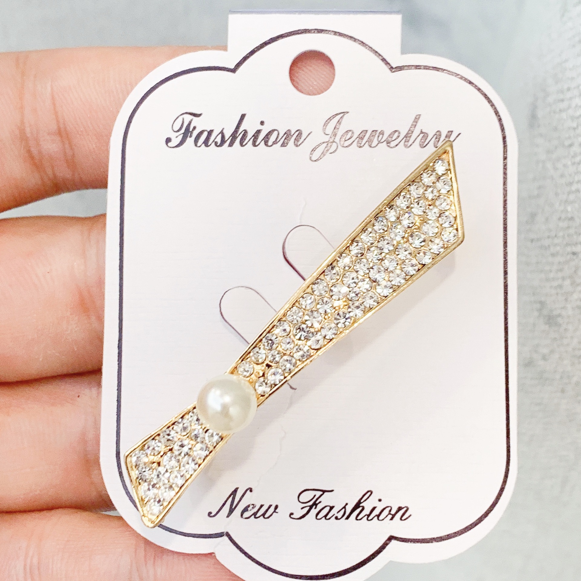 Creativo nuevo broche de alto grado de aleación rhinestone ramillete perla pin accesorios de moda fábrica directa en stock