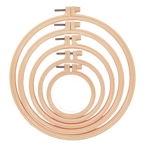 Manufacturer wholesale embroidery stretch hoop embroidery diy plastic embroidery shed cross stitch stretch embroidery stretch imitation bamboo embroidery cloth poke frame