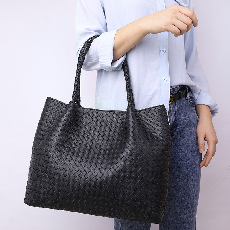 国境を越えた新しい女性バッグ本革女性バッグ国境を越えた風潮シングルバッグ手織りシングルバッグ