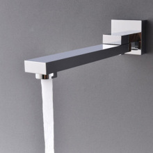 益裕跨境暗装入墙式花洒浴缸下出水龙头 暗装淋浴下出水嘴可旋转