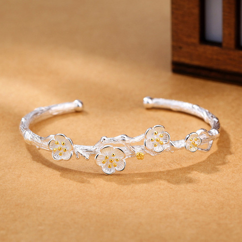 Creative silver-plated plum blossom opening cherry blossom bracelet for women retro two-color flower bracelet handmade silver jewelry personalized jewelry wholesale