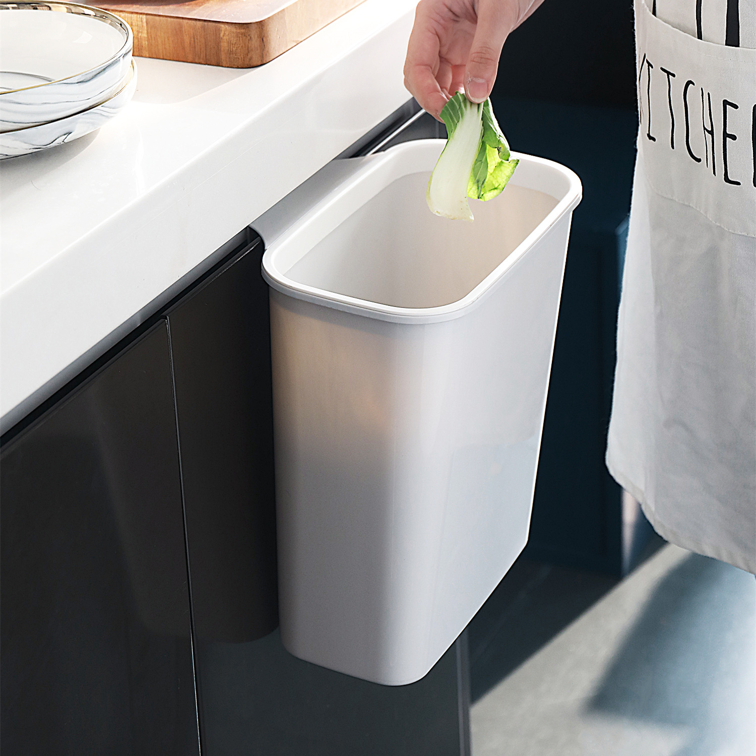 Household Uncovered Plastic Wall Hanging Basket Hanging Bucket Creative Cabinet Door Trash Bin Kitchen Wall-mounted Storage Trash Bin