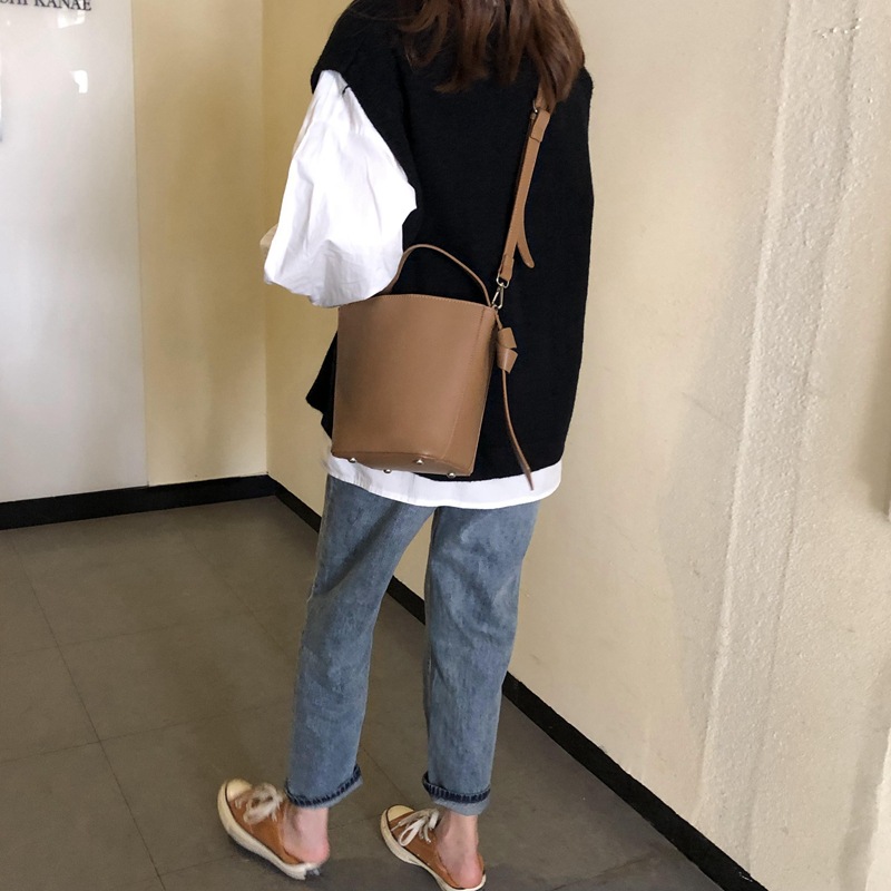 Wu 77 Simple da Capacity Solid Color Bag Korean Style Adjustable Shoulder Bag Pu Bucket Bag Female Student
