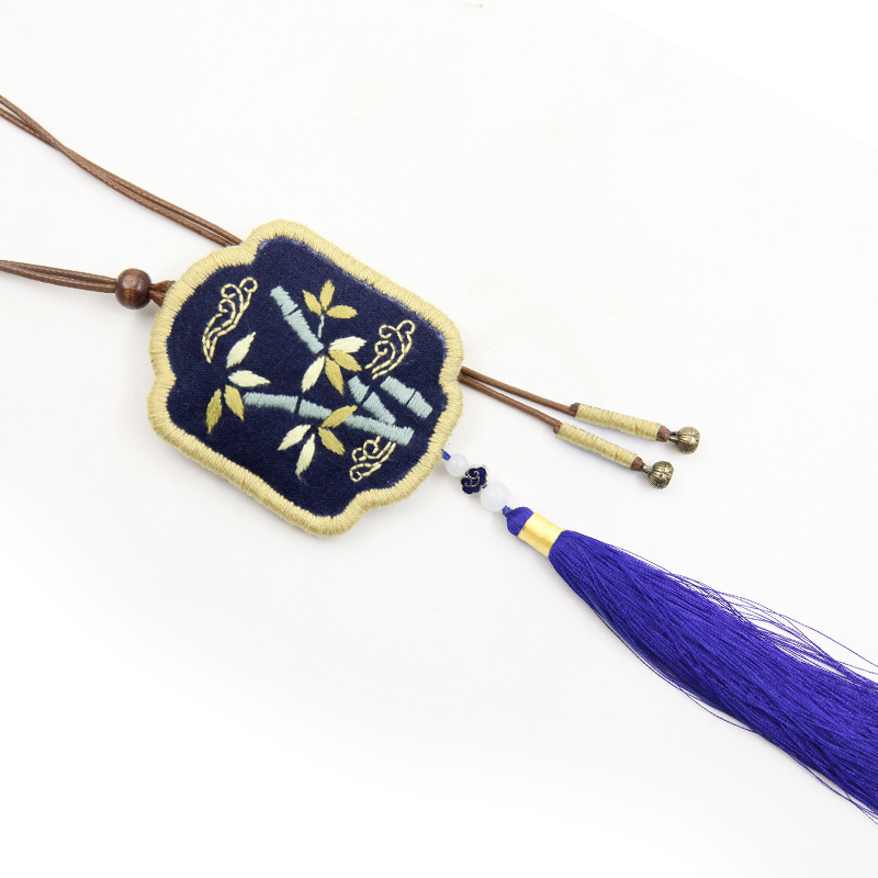 Nuevo Lu Bordado Diy Paquete de material hecho a mano Bordado Bolsita creativa Regalo de punto de cruz Bolsita colgante de estilo antiguo