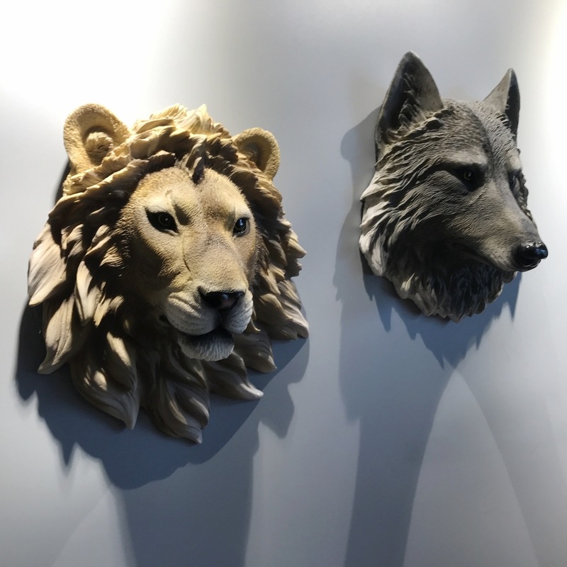 Amazon Resin Simulation Three-Dimensional Animal Head Wall Hanging Wolf Head Lion Head Wall Decoration Wall Decoration Bar Pendant