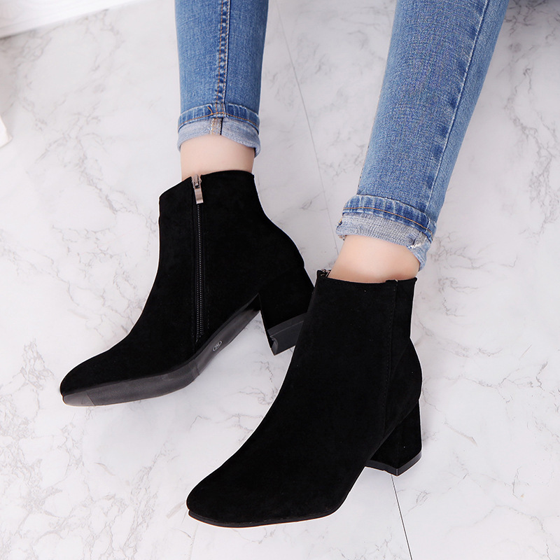 2024 Autumn and Winter European and American Fashion Pointed Toe Matte Suede Side Zipper Thick Heel Medium Heel Naked Boots Large Size Foreign Trade Women's Short Boots 2024 Autumn and Winter European and American Fashion Pointed Toe Matte Suede Side Zipper Thick Heel Medium Heel Naked Boots Large Size Foreign Trade Women's Short Boots