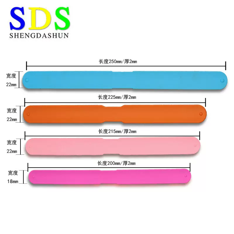 厂家直供硅胶啪啪圈多样式啪啪圈表带儿童手腕带拍拍手环现货供应
