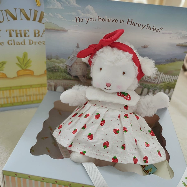 Little strawberry skirt + hair accessories