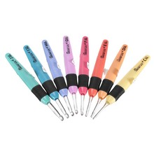 LED带灯PC防滑胶头发光钩针 DIY手工编织工具 钩针套装钩织材料包