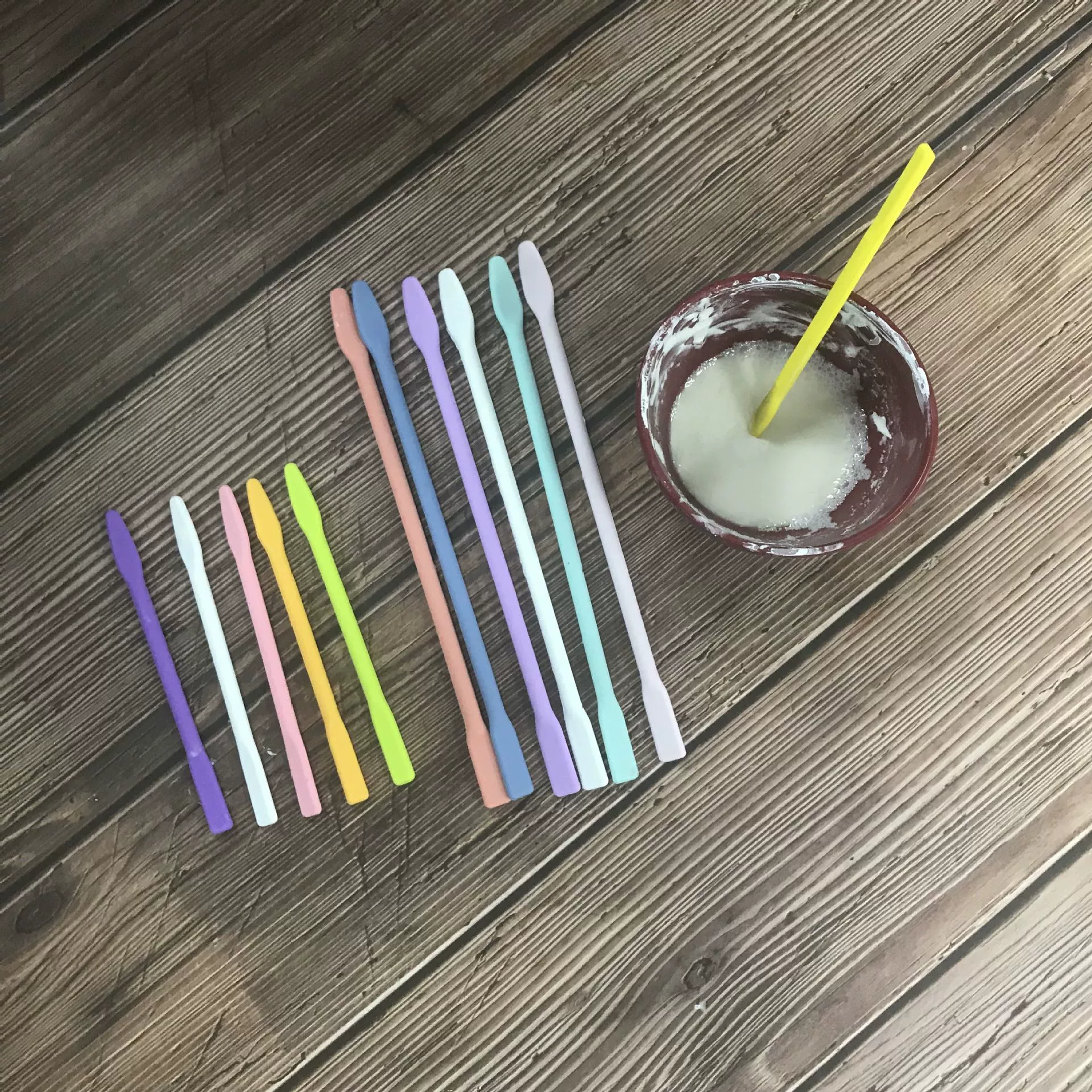 Силиконовый аппликатор для масок, силиконовая кисть для масок, аппликатор для масок, косметический инструмент, аппликатор для грязевых масок, портативный и водонепроницаемый.