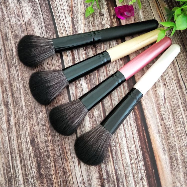 Original head manufacturers wooden handle makeup brush foundation brush blush brush loose paint beauty tools wholesale multi-color optional Original head manufacturers wooden handle makeup brush foundation brush blush brush loose paint beauty tools wholesale multi-color optional