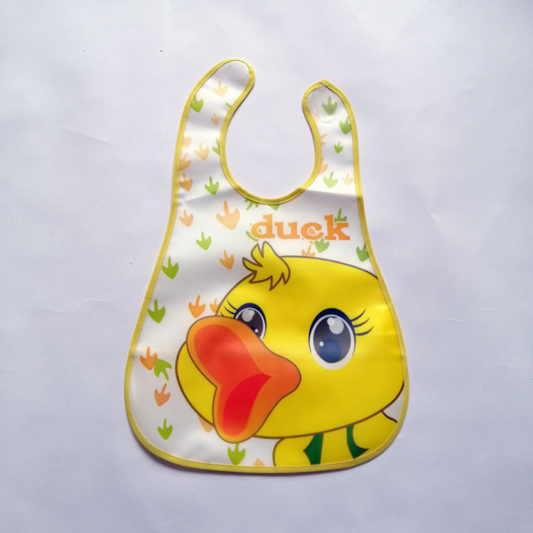 큰 입을 가진 노란 오리