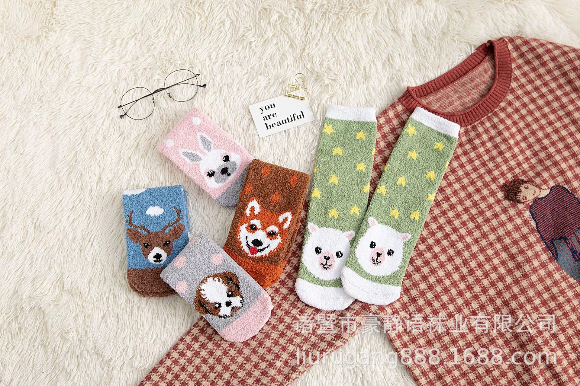 2019 autumn and winter new coral velvet warm thick cotton socks Japanese and Korean cute animal head men and women couple socks