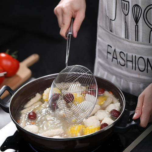 Stainless Steel Wire Colander Strainer Mesh for Home Kitchen: Perfect for Hot Pot, Deep-Frying, or Scooping Dumplings & Noodles—Plus, It Effectively Drains Excess Oil.