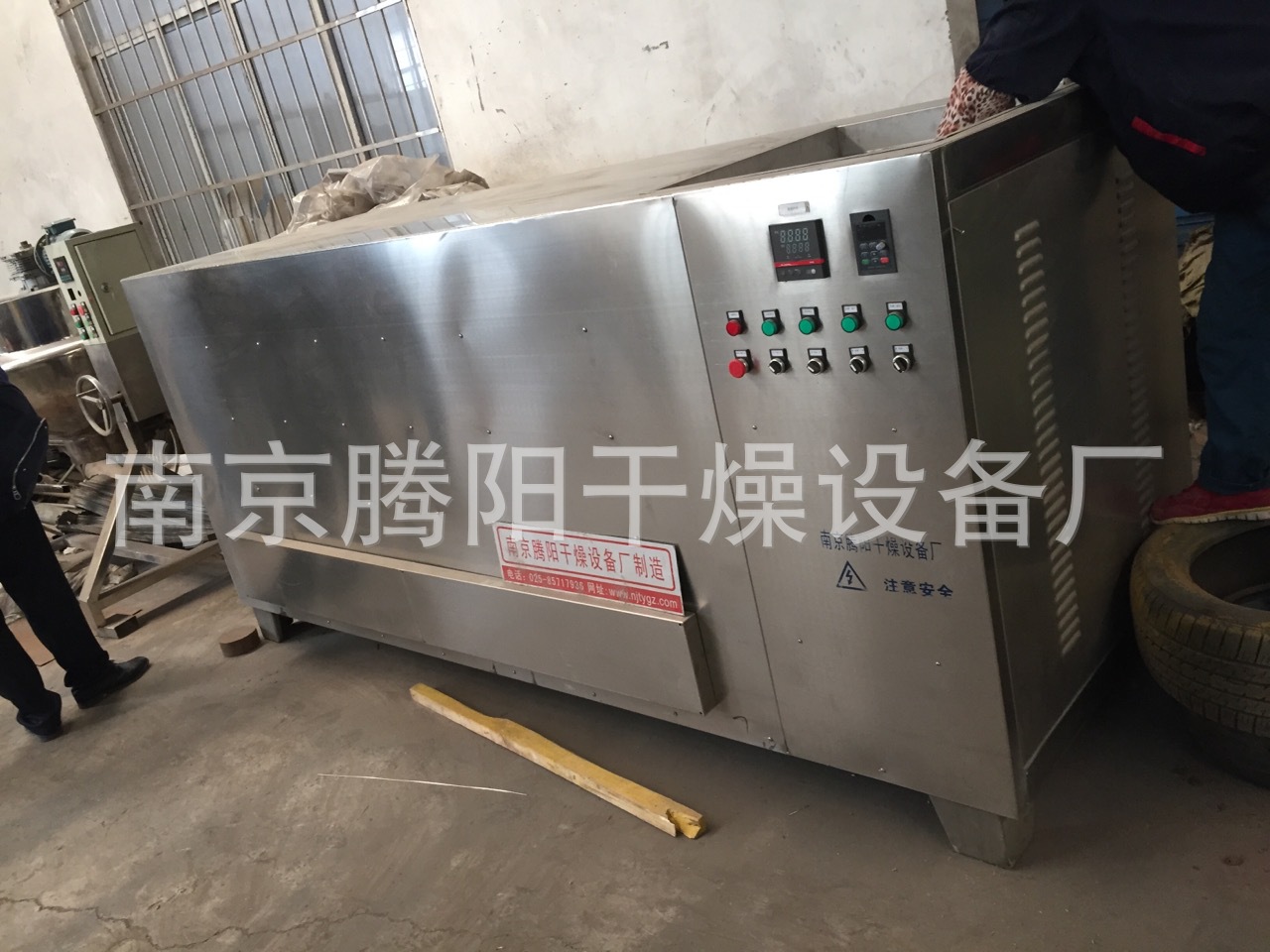 江苏厂家现货供应电加热炒青稞机 滚筒式自动炒青稞设备 青稞电炒