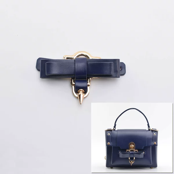 With bow, blue