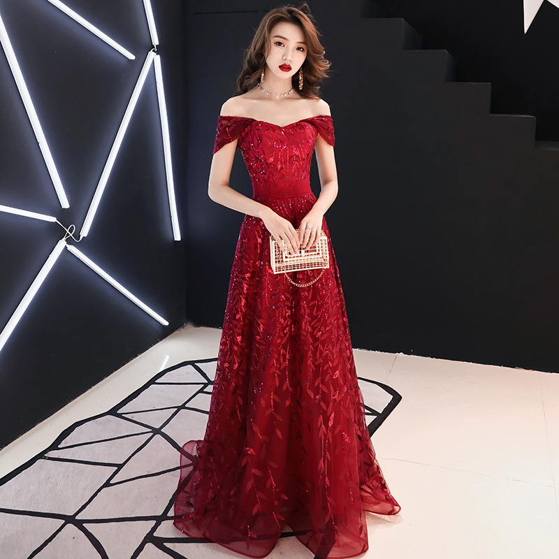 Bride's Toast Dress 2026 Spring Homecoming Socialite Engagement Outfit Burgundy Off-Shoulder Casual Dress for Women