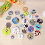 马口铁胸章胸针挂件可来样定 制金字LOGO厂家创意个性动漫周边徽