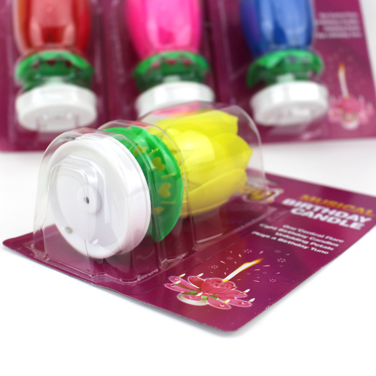 Venta al por mayor de música vela fiesta de cumpleaños de doble capa de fondo plano floreciente rotación de música en inglés tarjeta trasera Lotus Candle