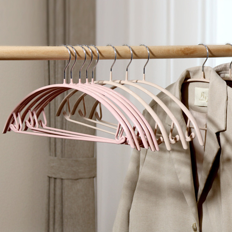 Household Plastic Dip Semi-circular Hanger with Hook Metal Non-slip Adult Clothes Rack Seamless Drying Underwear Clothing Store Household Plastic Dip Semi-circular Hanger with Hook Metal Non-slip Adult Clothes Rack Seamless Drying Underwear Clothing Store