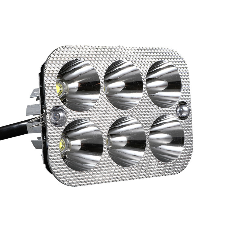Lámpara LED lámpara de la motocicleta de lejos y cerca de la luz lámpara eléctrica de alta potencia de seis perlas universal proyector incorporado