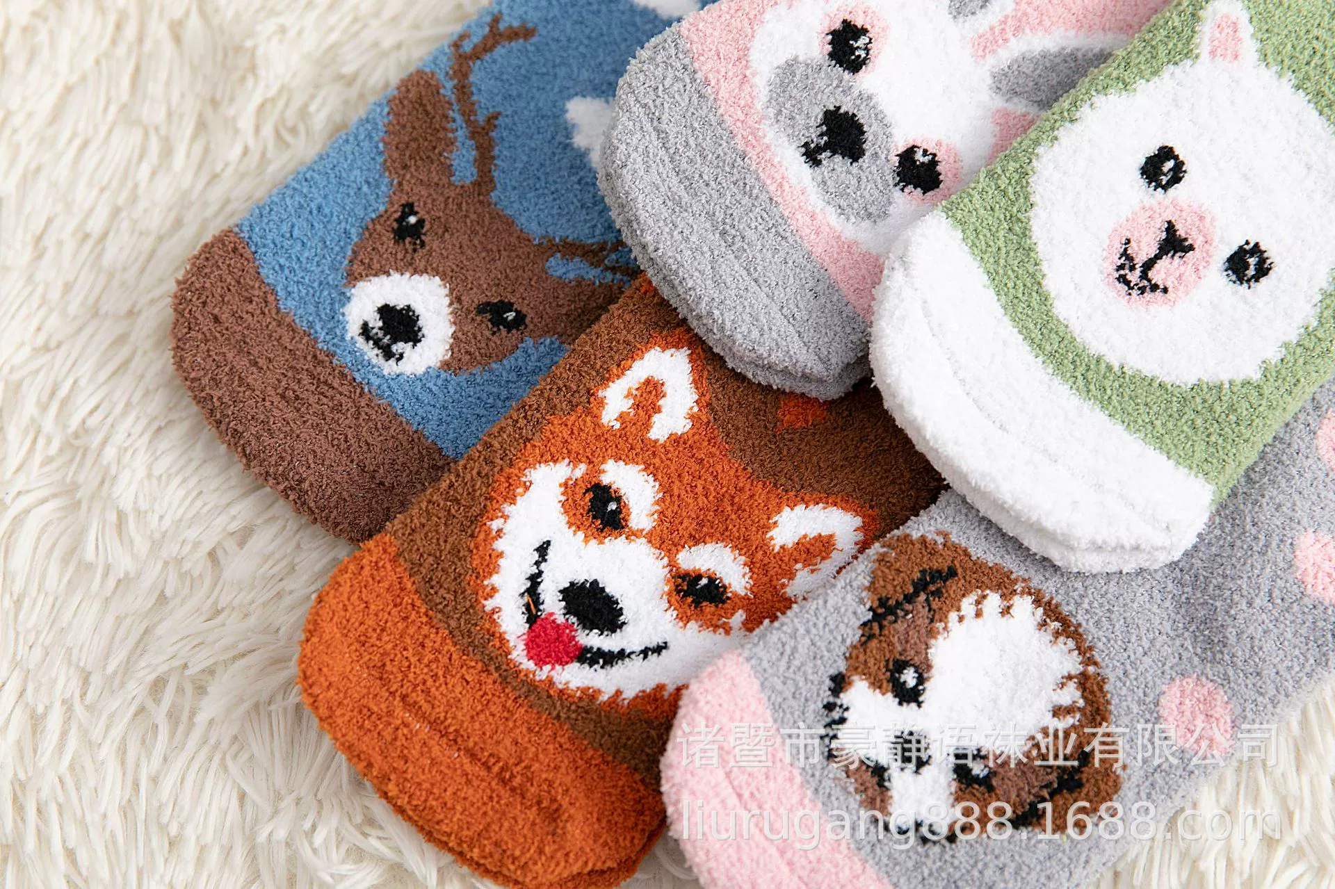 2019 autumn and winter new coral velvet warm thick cotton socks Japanese and Korean cute animal head men and women couple socks