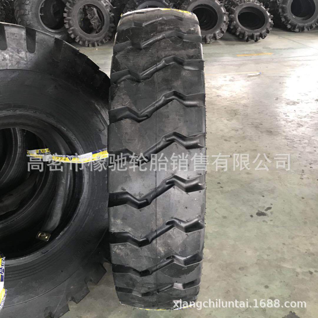 贵州  尼龙胎1300/1400-24/2513.00/14.00-24/25宽体自卸车轮胎