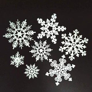 现货供应多款塑料雪花片圣诞塑料雪花片挂件圣诞雪花辅料圣诞装饰