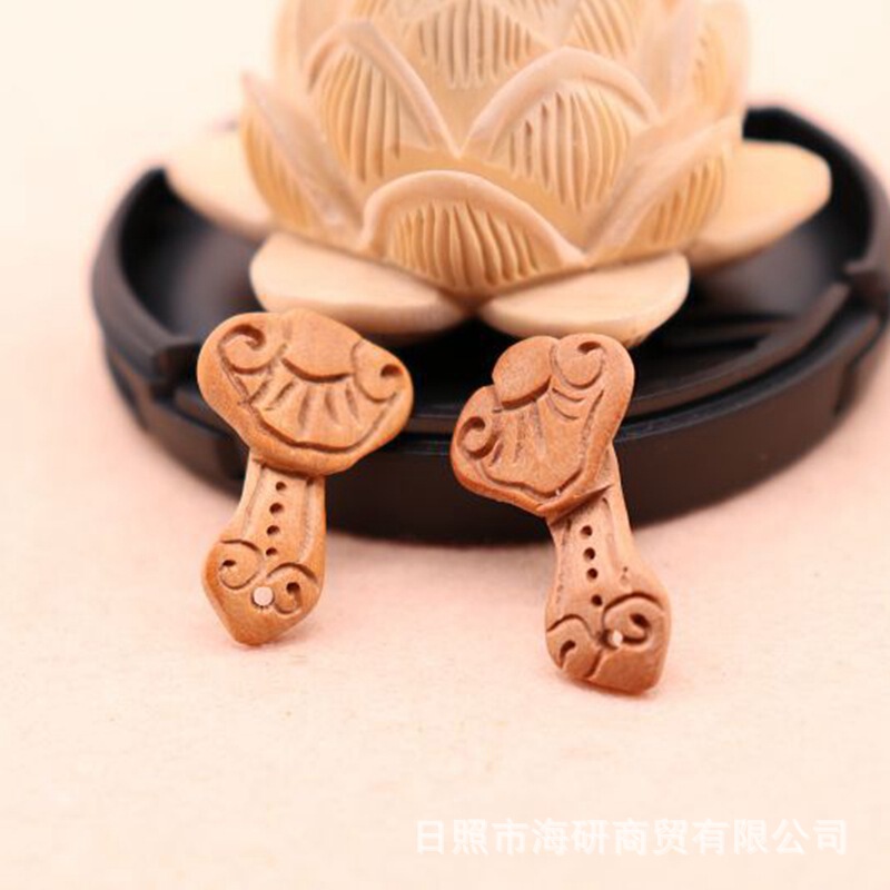 Peach Wood Children's pendant small peach wood carving jewelry diy baby couple bracelet new peach wood simple Ruyi