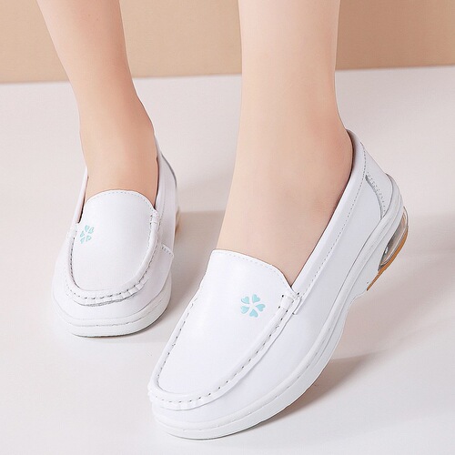 Leather nurse shoes for women, new spring and autumn fashion, versatile cushioned nurse shoes with added lining, large size white hospital work shoes