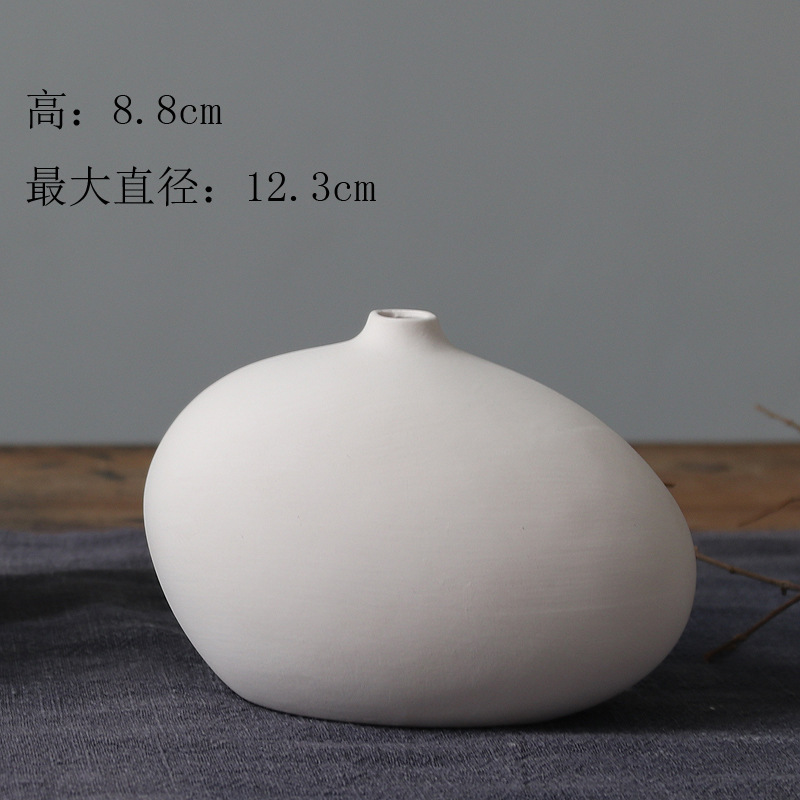 도자기 진흙의 특별한 모양의 병