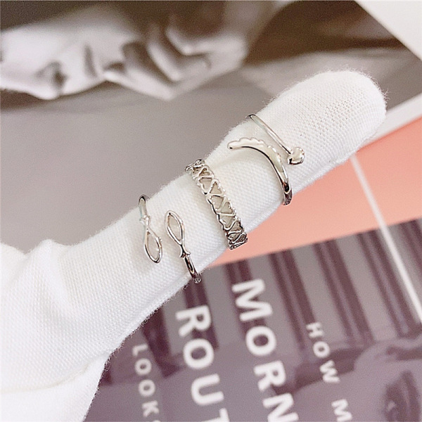 Fashionable glossy ring