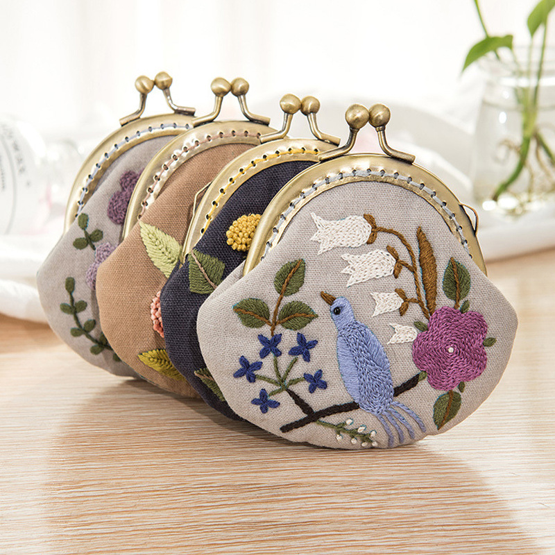 Embroidery diy handmade mouth gold bag material package self-embroidered European-style three-dimensional creative cloth bag storage wallet