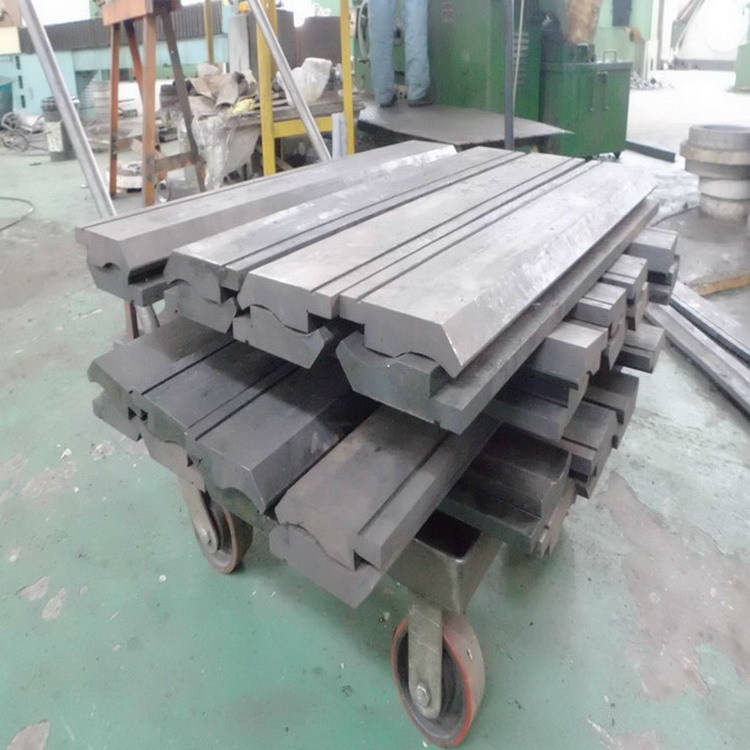 折弯机模具厂家批发定 制 WC67Y63T/2500折弯机上模价格