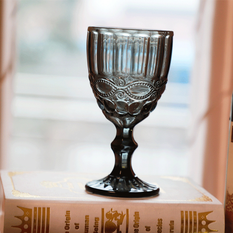 Hermosa Copa Europea color alivio copa de vino tinto Hotel partido creativo banquete