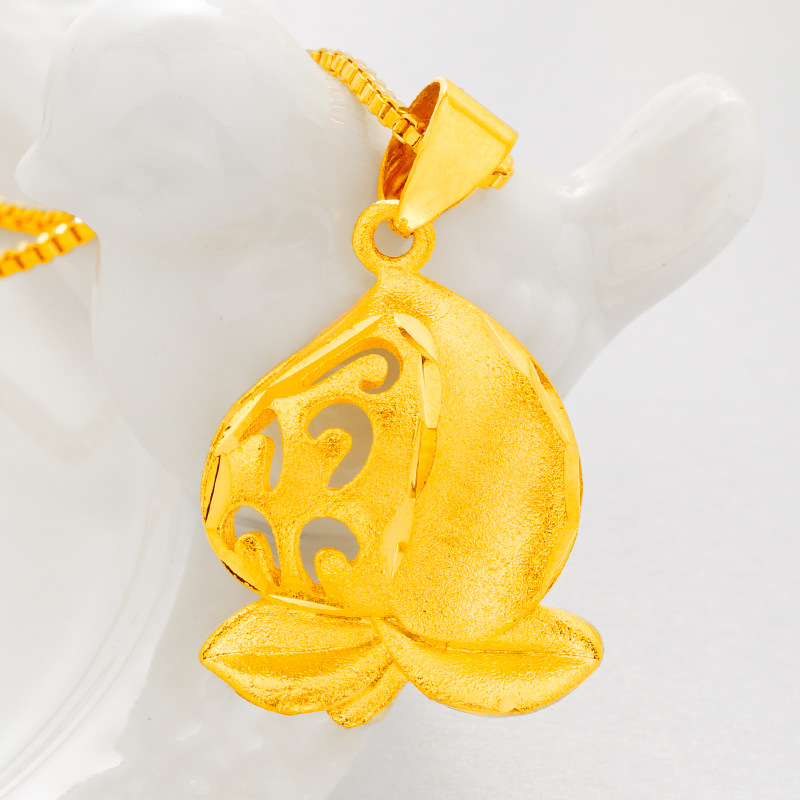 Moda popular estilo étnico arena oro dama Hada melocotón colgante Latón chapado 24K oro real auspicioso cumpleaños melocotón colgante al por mayor