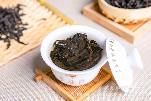 Wholesale Da Hong Pao Tea for Bubble Tea Shops, Supermarkets, and Hotels, Oolong Tea, Strong Aroma