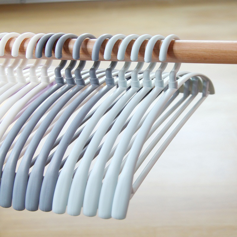 Clothes rack non-slip drying rack household plastic adult thick clothes hanging wide shoulder semicircle clothes rack seamless clothes rack wholesale