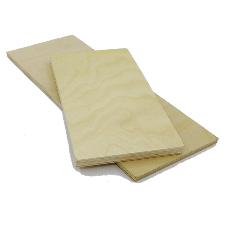 Precio al por mayor panel decorativo de madera de pino panel decorativo interior chapa de madera maciza natural patrón de corte rotativo