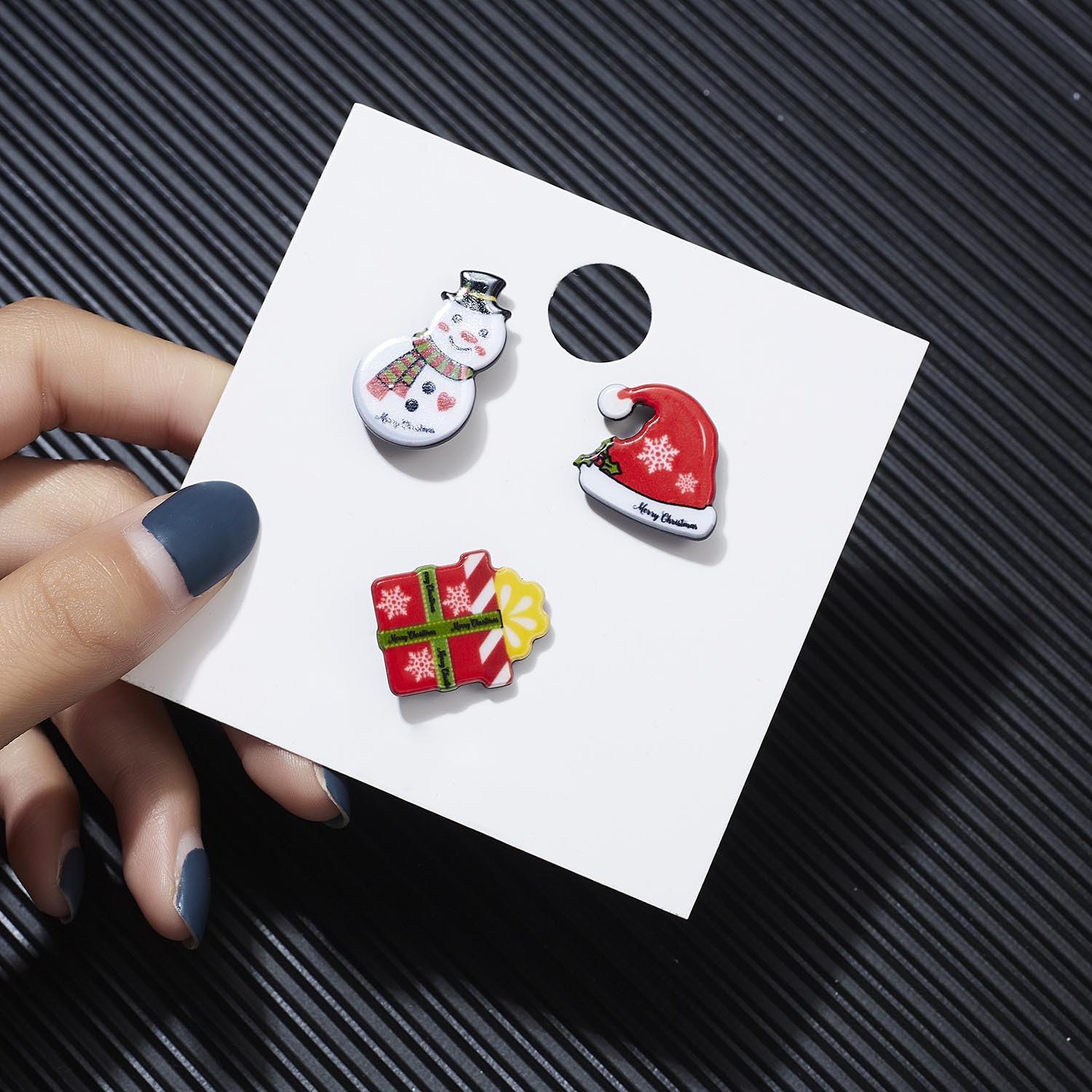 Navidad serie nuevo Santa Claus muleta alces acrílico Navidad Tarjeta de papel broche traje joyería al por mayor