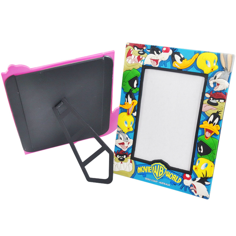 广州厂家批发PVC滴胶相框  3D卡通设计6寸立式背架软胶相框