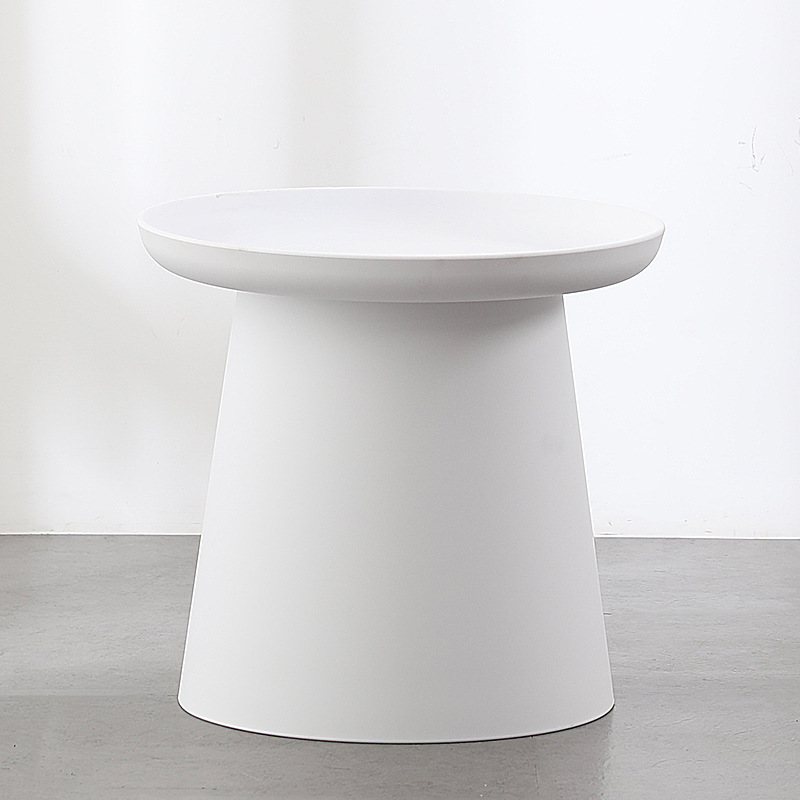 Nórdico de plástico redondo sala de estar mesa de café en casa pequeño apartamento pequeña mesa redonda sofá simple lado varios balcón simple Red