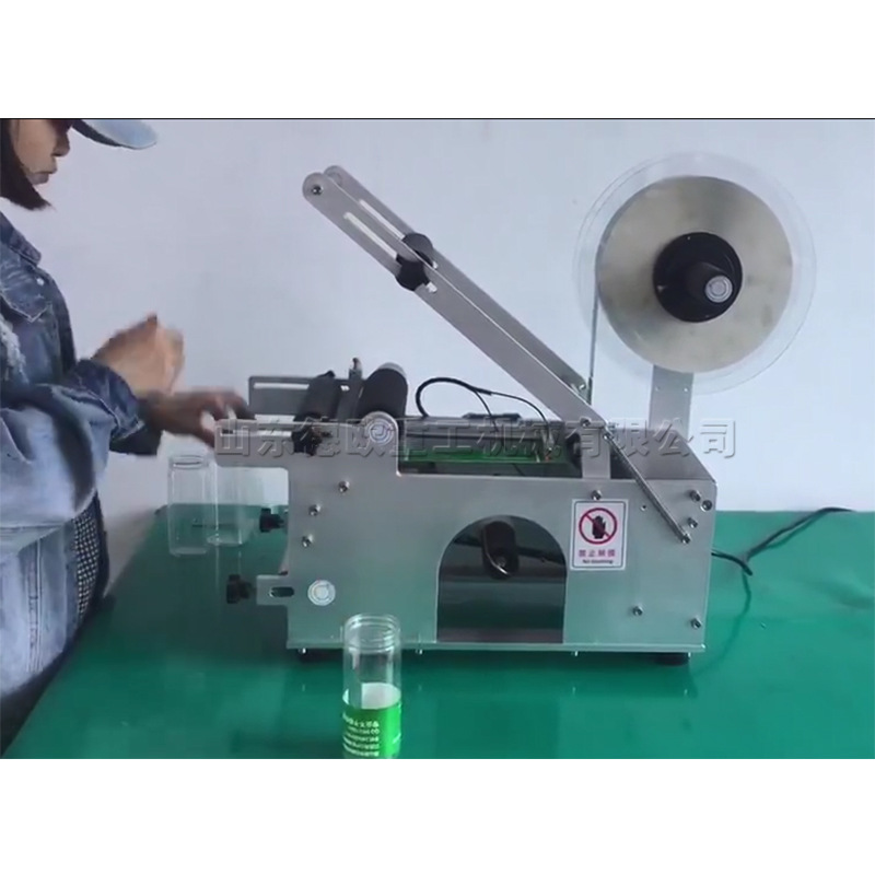 半自动圆瓶贴标机 圆罐药瓶饮料瓶标签粘贴机 不干胶标签粘标机