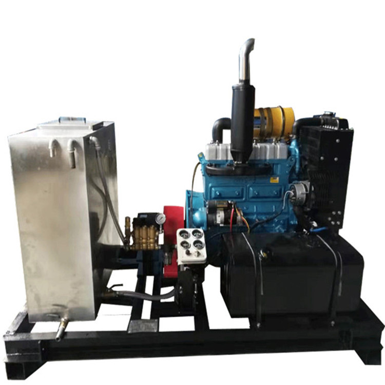 河南超洁水喷砂除锈高压清洗机500公斤工业清洗机柴油机驱动